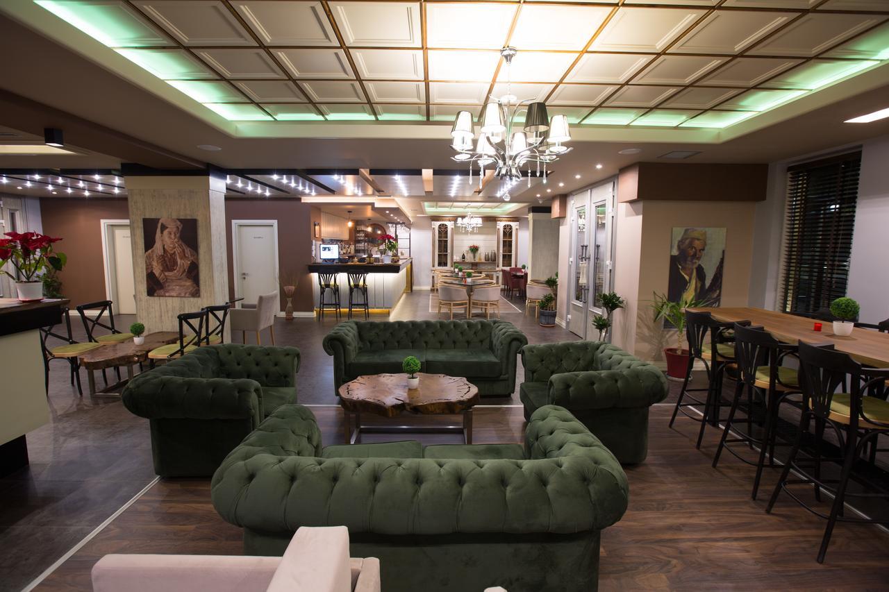 "L'Art De Vivre" Resort Korce Ruang foto