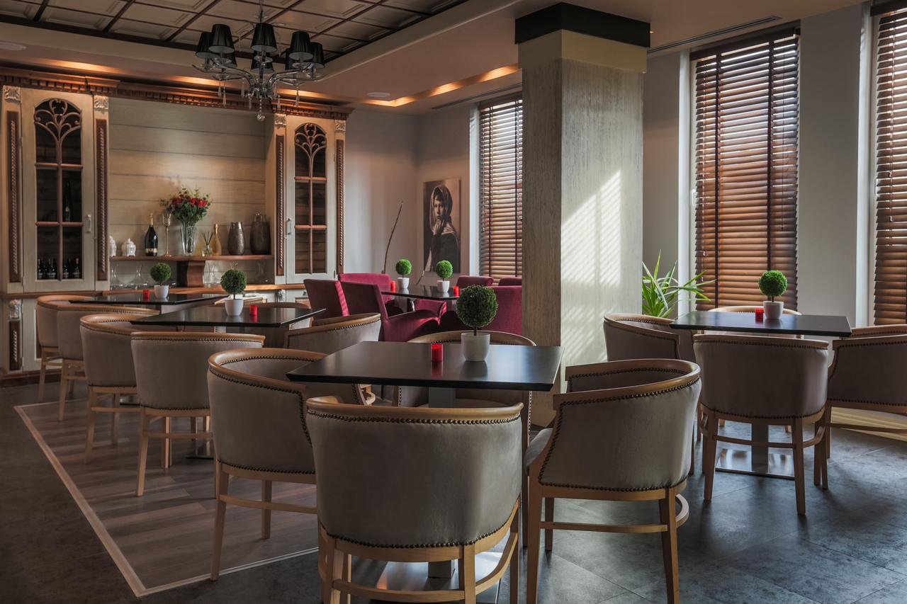 "L'Art De Vivre" Resort Korce Bagian luar foto