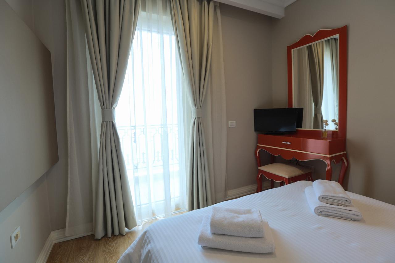 "L'Art De Vivre" Resort Korce Bagian luar foto