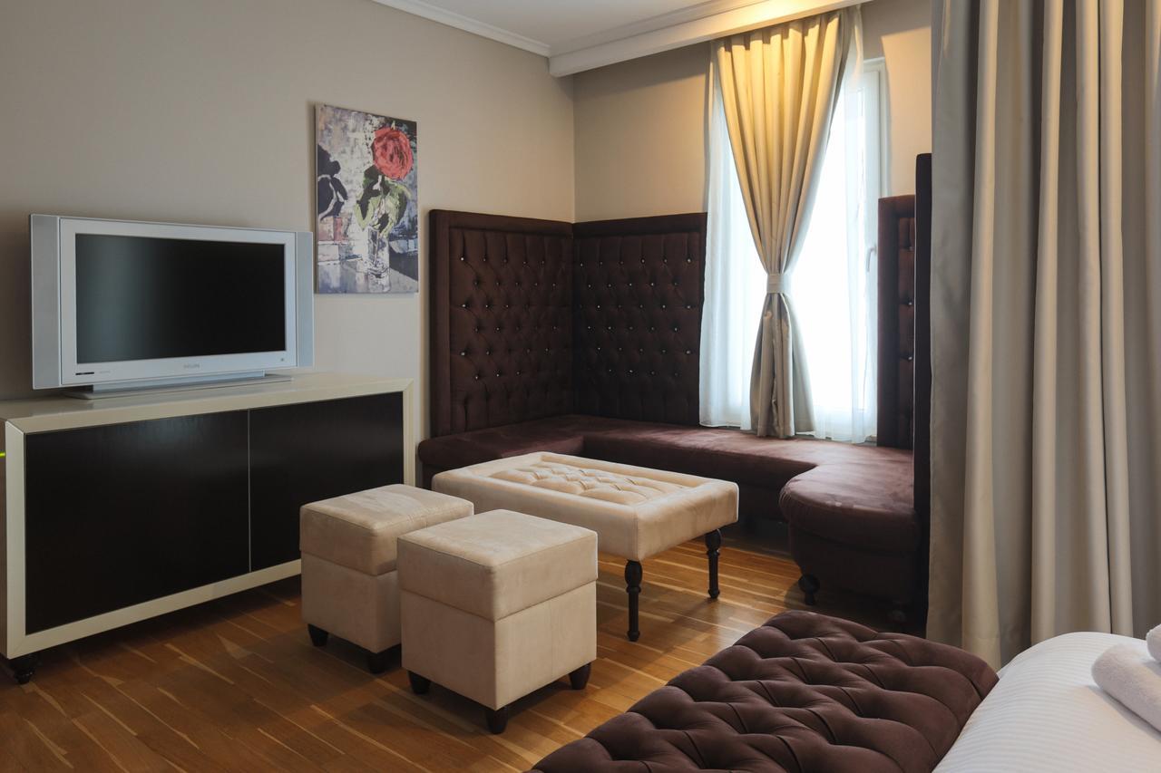 "L'Art De Vivre" Resort Korce Bagian luar foto