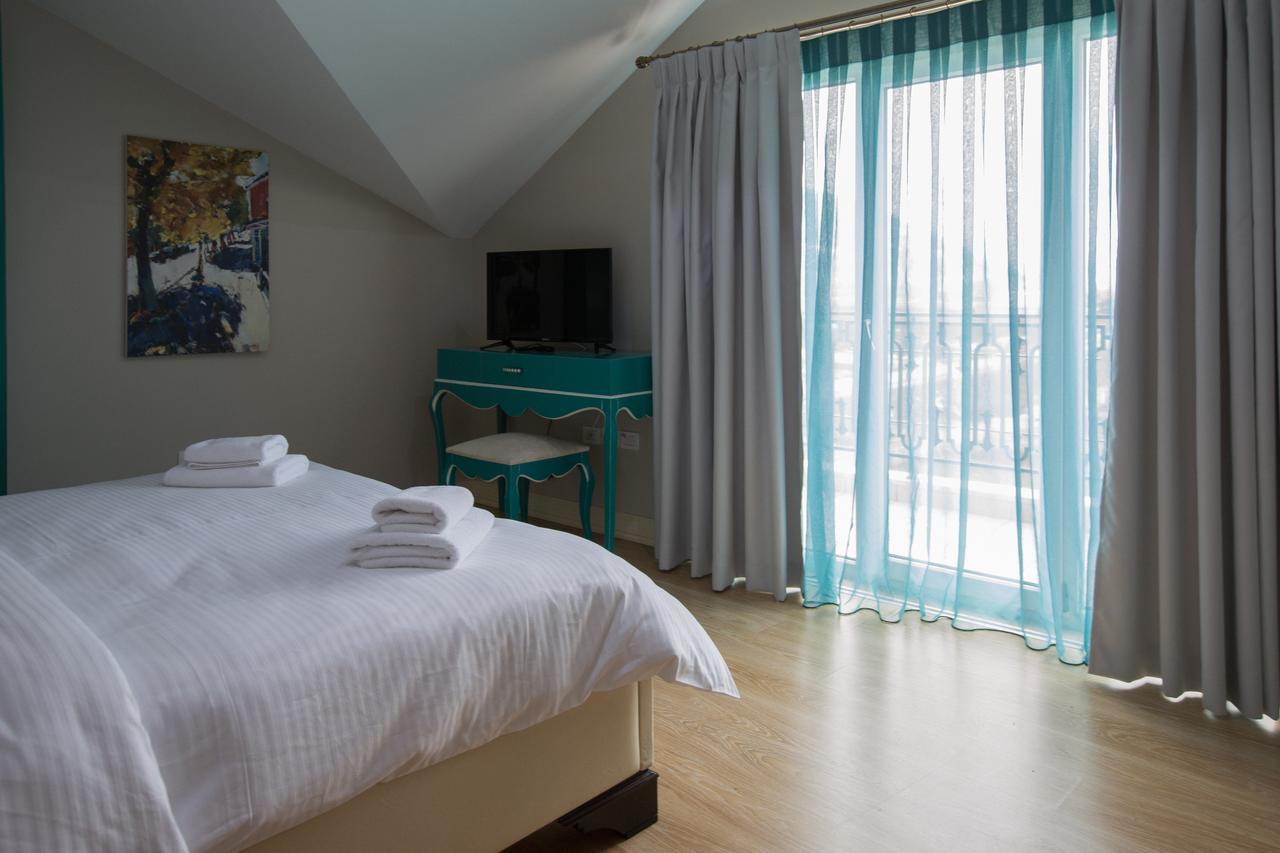 "L'Art De Vivre" Resort Korce Bagian luar foto