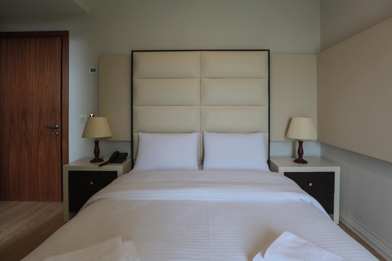 "L'Art De Vivre" Resort Korce Bagian luar foto