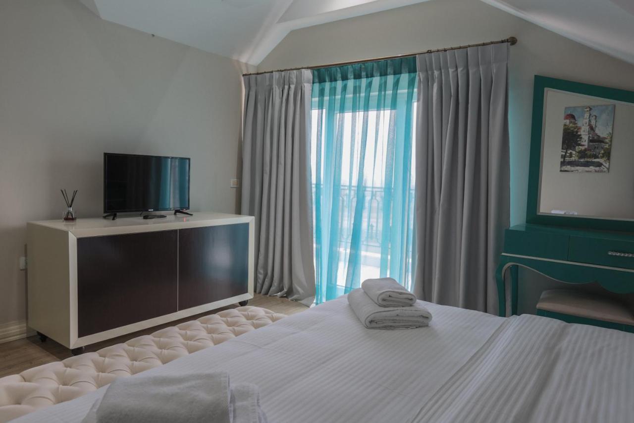 "L'Art De Vivre" Resort Korce Bagian luar foto